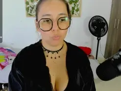 Amateur Private Sex Chat of isa_loves_cum