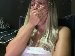 Amateur Live Sex of VALENTINA77