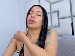 Amateur Free Live Porn of ZoeSwam