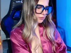 Amateur Private Sex Chat of shy_avrill