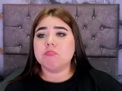 Amateur Live Porn of Madissonlee_