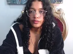 Amateur Adult Webcam of chleo_wild