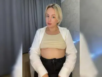 Bongacams Watch Live Sex Cams of CozySandra