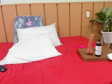 Bongacams Live Sex Cam of Ally-blonde