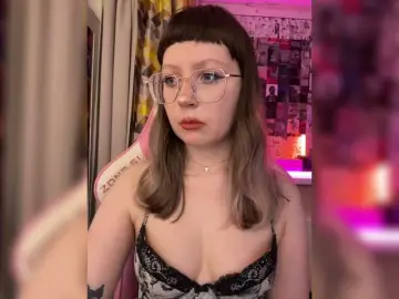 Bongacams Watch Live Sex Cams of henby-streams