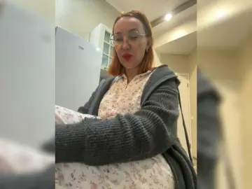 Bongacams Nude Webcam of Pink-Lips