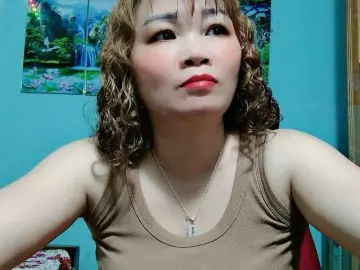 Bongacams Nude Webcam of Linhanhsex2k