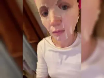 Bongacams Sex Cam of Alenushka888