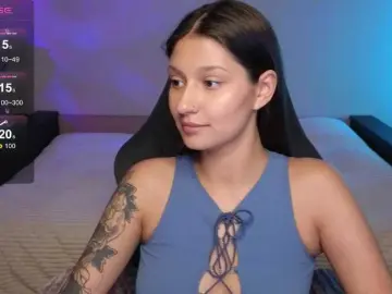 Bongacams Watch Live Sex Cams of NikolGoldy