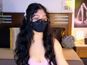 Bongacams Watch Live Sex Cams of aaliyah18ally