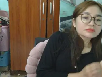 Bongacams Watch Live Sex Cams of nana7777