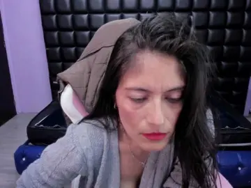 Bongacams Live Sex Cam of sara-squirtt