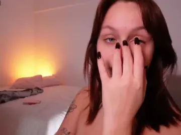 Bongacams Nude Webcam of LisaPalmerr