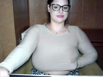 Bongacams Best Webcam of MoniqQuuen