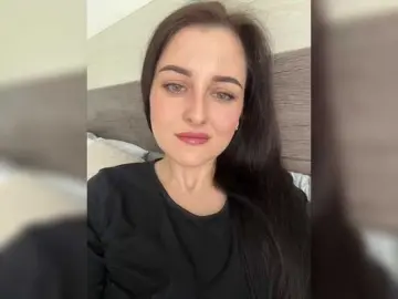 Bongacams Watch Live Sex Cams of Viksi66