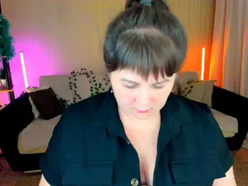 Bongacams Nude Webcam of CrystaalStaar