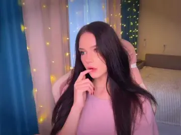 Bongacams Watch Live Sex Cams of SweetLolllli