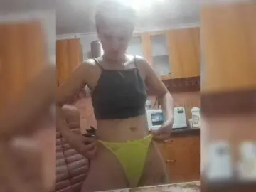 Bongacams Live Sex Cam of Raisin