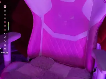 Bongacams Nude Webcam of Cool-Baby