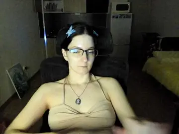 Bongacams Adult Video Chat of F1t-girl-number-0ne