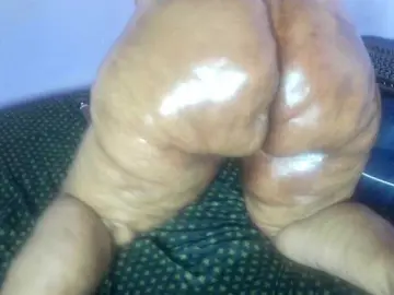 Bongacams Free Live Porn of Big-Ass-Wilma