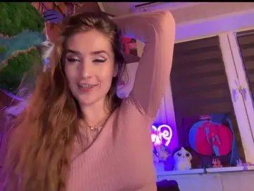 Bongacams Free Porn Cam of CandyBoom