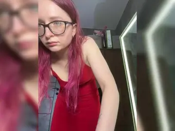 Bongacams Watch Live Sex Cams of Emma4coy