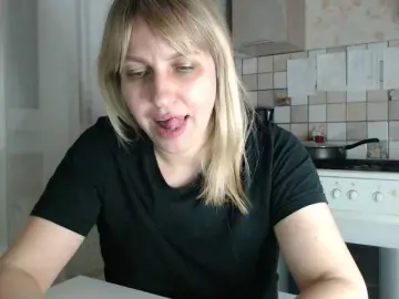 Bongacams Live Sex Cam of Karmella