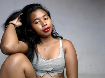 Bongacams Watch Live Sex Cams of Pauliemarie