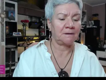 Bongacams Watch Live Sex Cams of roxana-brooks