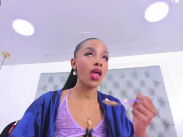 Bongacams Nude Webcam of AaliyahBeller