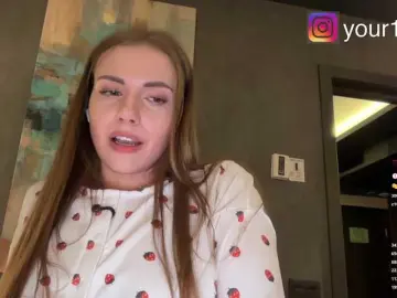 Bongacams Free Porn Cam of -VikkiL0vesCheese-