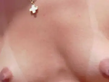 Bongacams Free Porn Cam of Beautifulskinny18