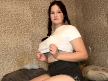 Bongacams Free Live Porn of LashandraVlahovich