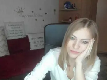 Bongacams Watch Live Sex Cams of CherishSia