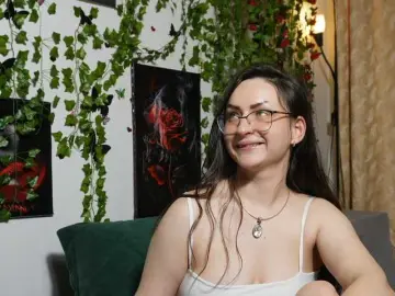 Bongacams Sex Chat of NaughtYHomemadE