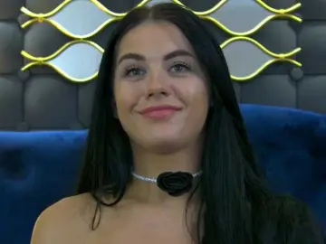 Bongacams Watch Live Sex Cams of LeyaCass