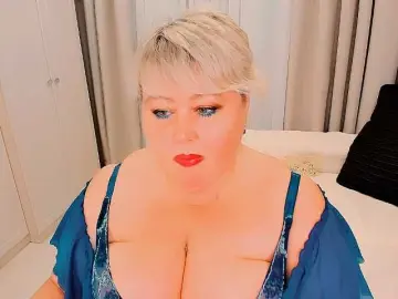 Bongacams Free Live Porn of XBIGTITSXX