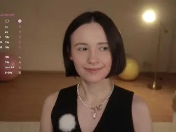 Bongacams Adult Video Chat of -FemaleEssence-