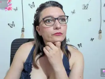 Bongacams Best live sex cam show of Amie-Adams82