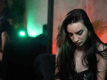 Bongacams Free Porn Cam of BikiJo