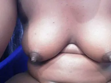 Bongacams Free Live Porn of Chocoslut22