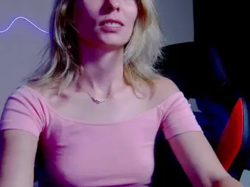 Bongacams Free Porn Cam of karo131324