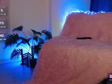 Bongacams Watch Live Sex Cams of Zeeeme