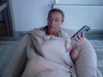 Bongacams Nude Webcam of DiddySweet1