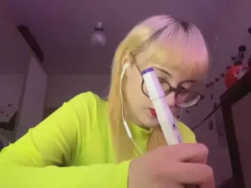 Cam4 Nude Webcam of DanikaHuertes