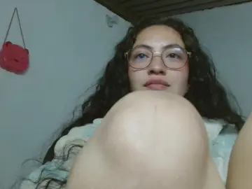 Cam4 Sex Chat of Amitlu_