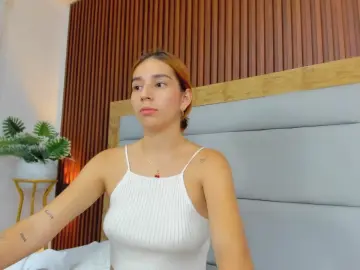 Cam4 Live Sex of maroly_21