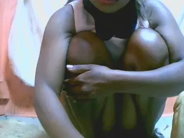 Cam4 Adult Video Chat of YummyEmma