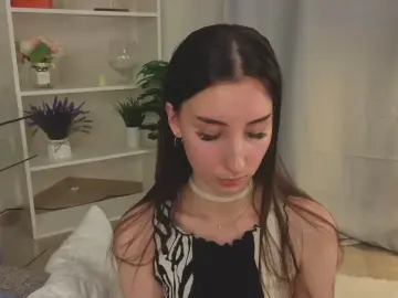 Cam4 Live Porn of ElgaBeech